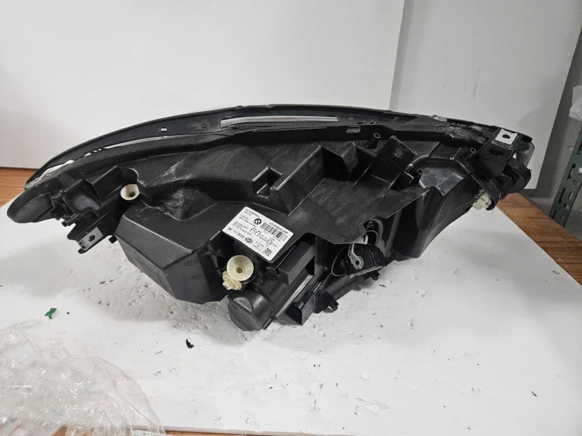 Refurbished Audi headlight assembly with Australia local supplier, OEM part for car lighting repair