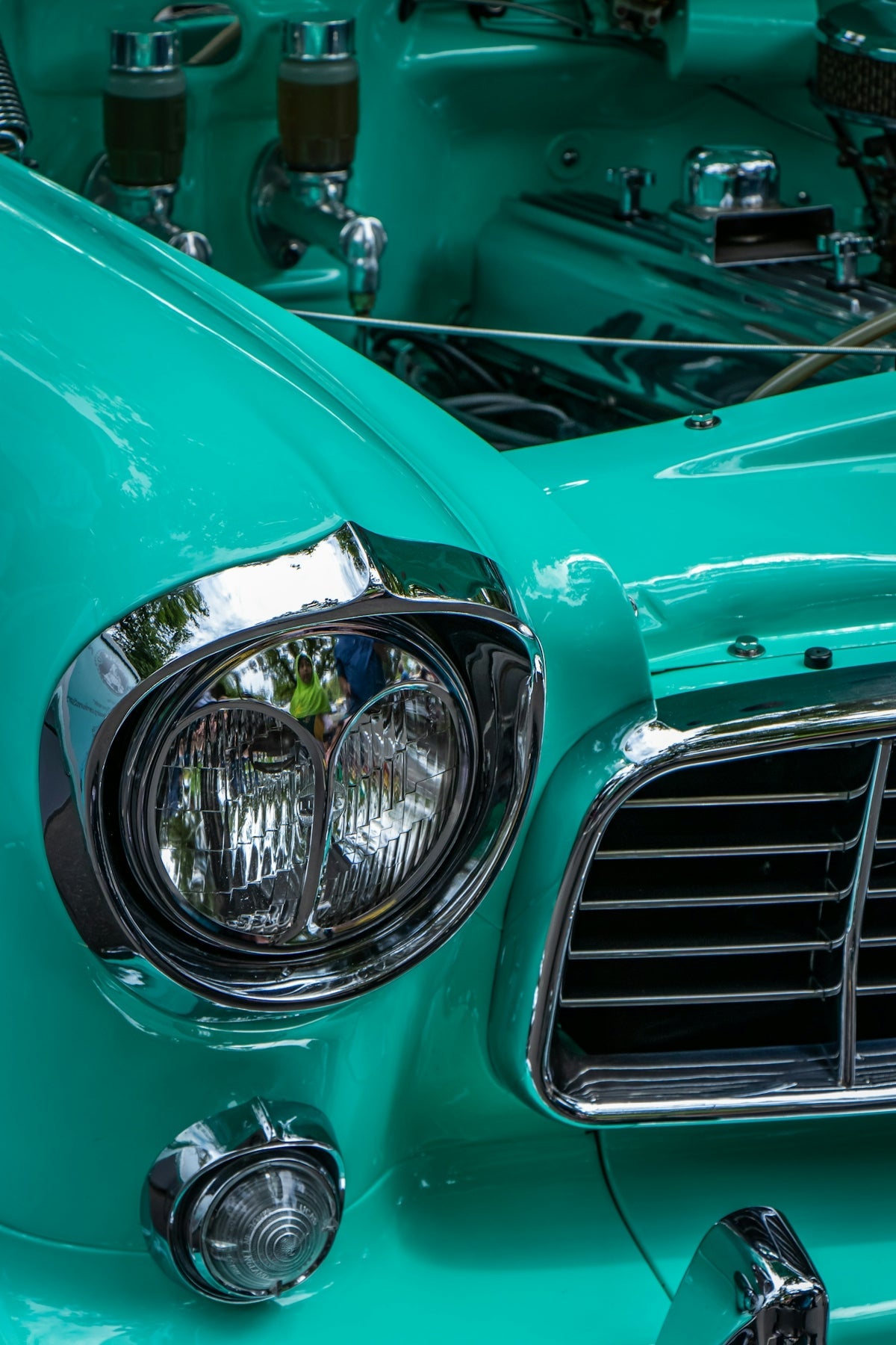 Choose The Right Genuine Mercedes-Benz C-Class Reconditioned LED Headlight: Sydney Melbourne and Brisbane Headlight Solutions - Car Headlight Australia